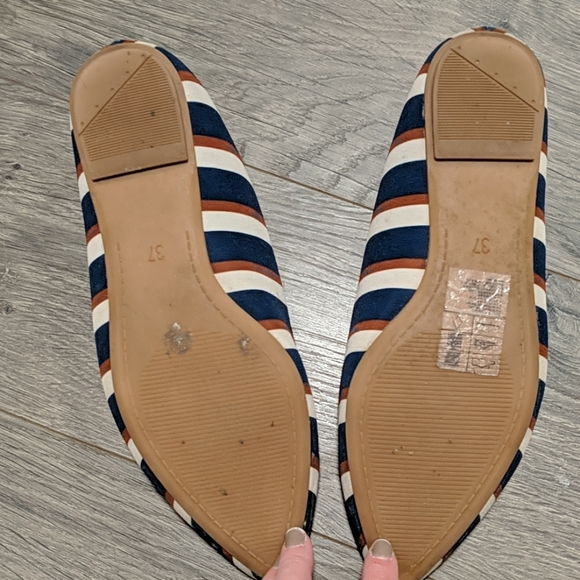 Striped flats - Picture 3 of 4
